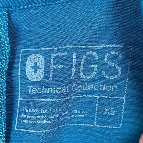 Figs technical collection dark teal scrub short sleeve v-neck top size XS - Picture 3 of 8